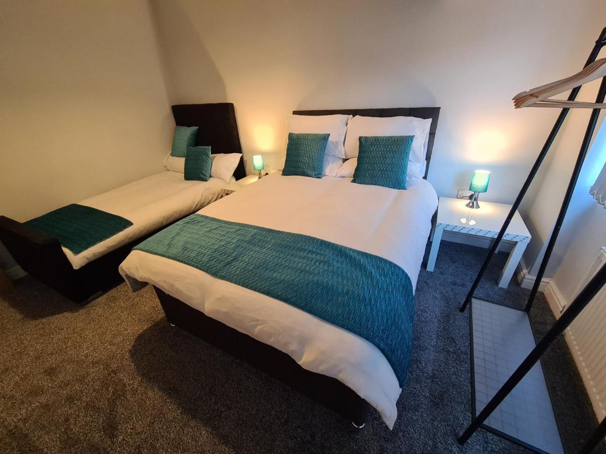 Whole House - 4 Bedrooms - Parking - Sleeps 8 Birmingham Exterior photo
