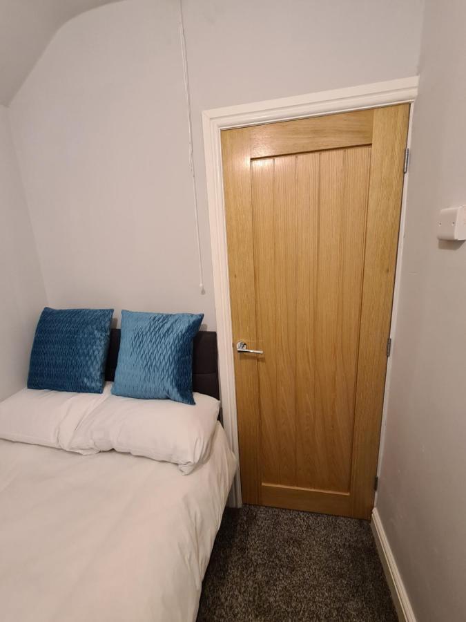 Whole House - 4 Bedrooms - Parking - Sleeps 8 Birmingham Exterior photo